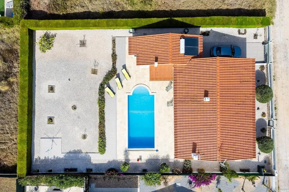 Sunny Ocean Villa With Pool Near Arrifana Beach Aljezur Portugalia