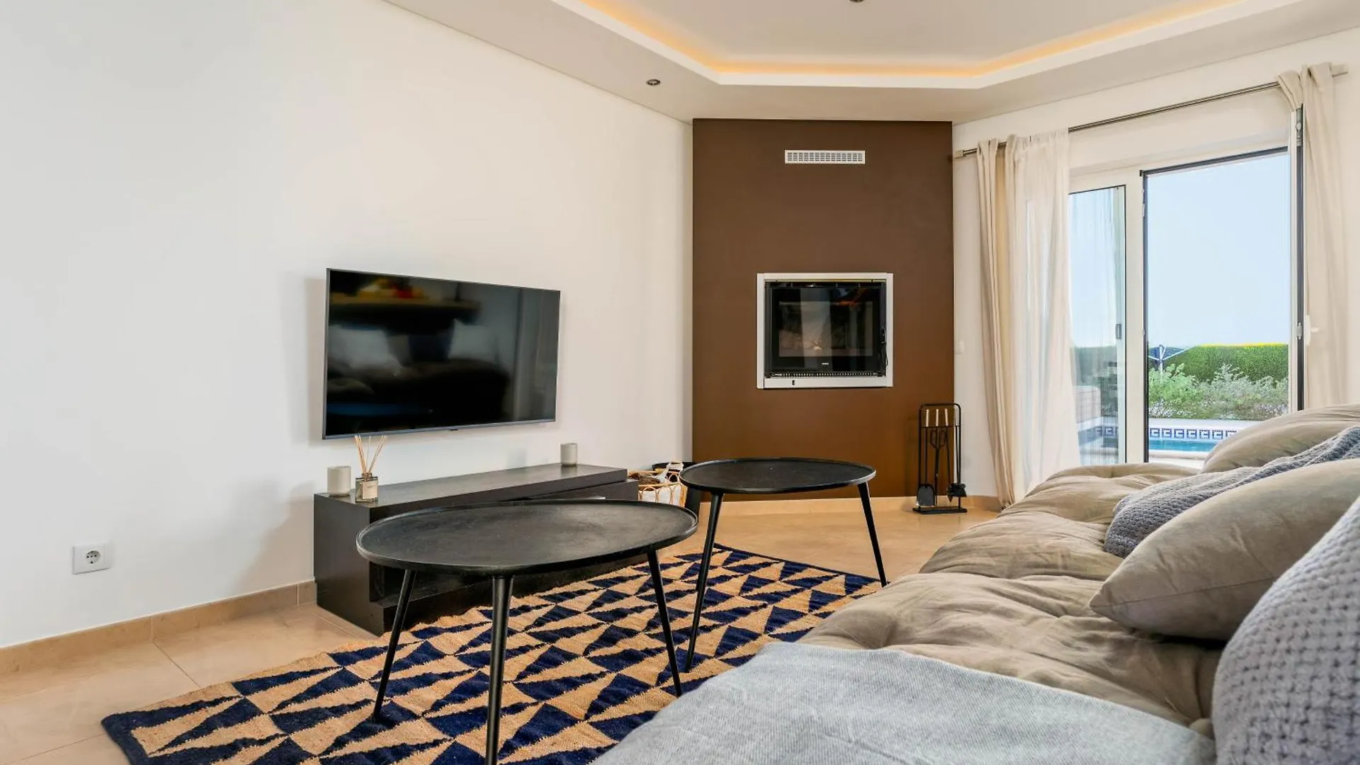 Sunny Ocean Villa With Pool Near Arrifana Beach Aljezur